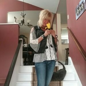 Meet your Posher, Lori